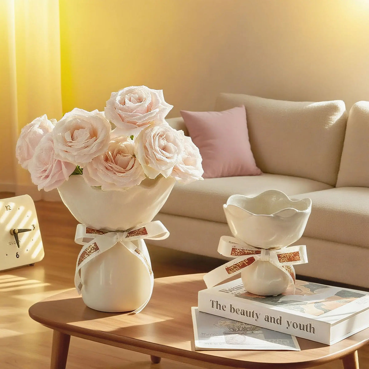 vase floral vintage élégant petite décoration maison moderne rose rouge noir blanc