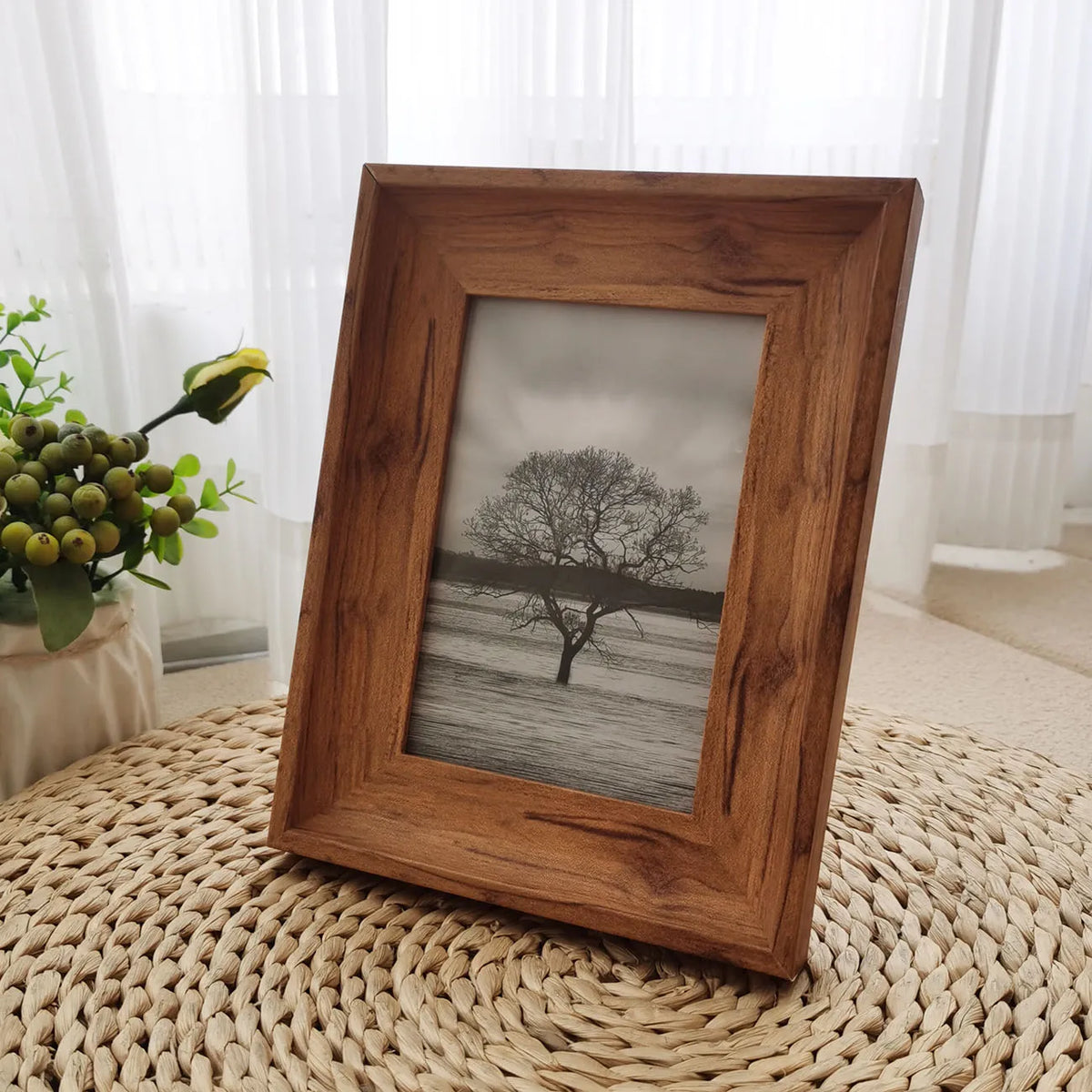 cadre photo bois classique rectangulaire 10x15cm 20x20cm 20x25cm clips métalliques.texture naturelle.image personnage.chapeau chemise blanche