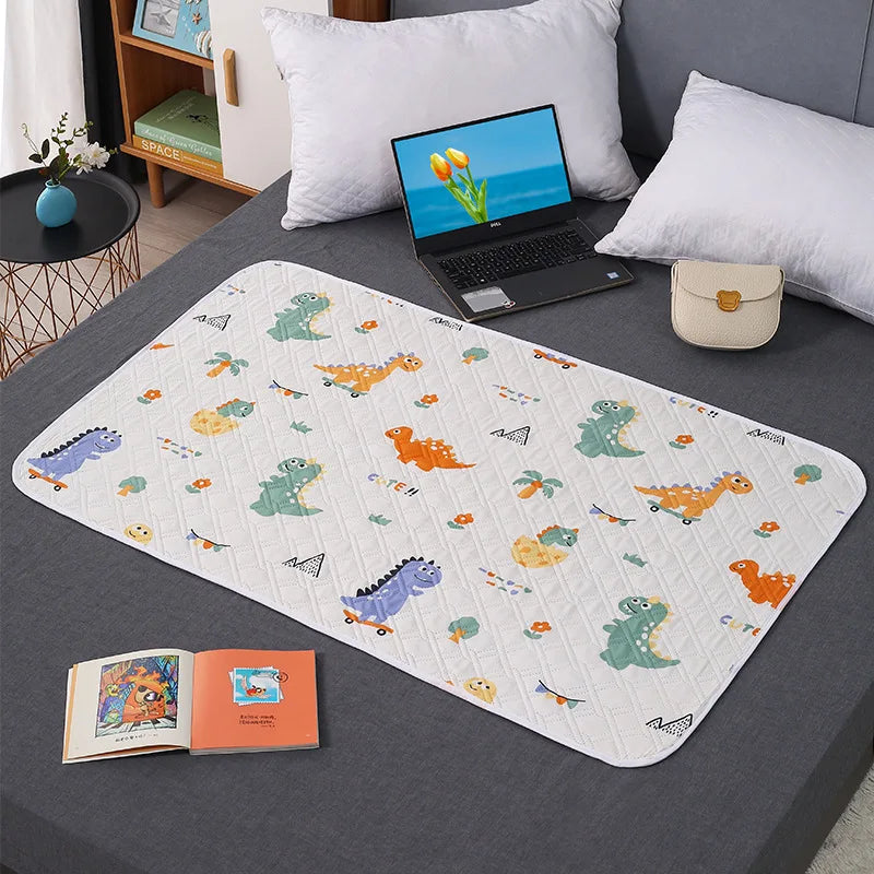 tapis jeu enfant moderne dinosaures pandas fleurs blanc orange vert