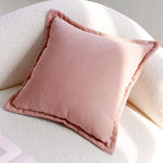 housse coussin forme lapin rose velours rayures blanches animal compagnie doux confortable décoration maison