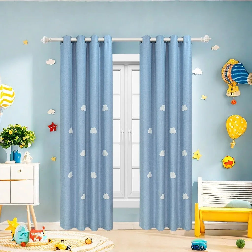 rideau enfant nuages brodés 100% polyester bleu clair moderne métalliques isolation thermique