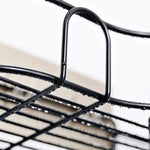 étagère salle bain moderne fer noir blanche grille métallique adhésive cosmétique rangement angle mur