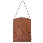 horloge murale marron clair rouge foncé gris imitation cuir chiffres romains vintage rustique minimaliste