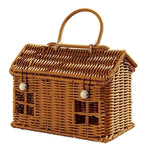 panier tressé forme maisonnette marron clair fenêtres ouvertes rustique anse transport éléments décor