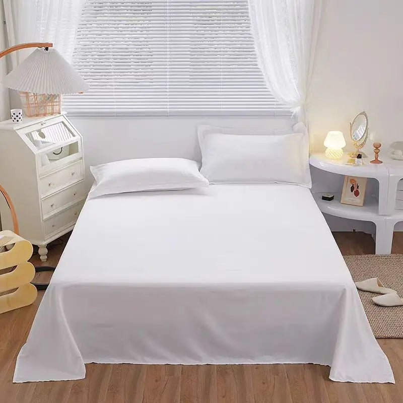 drap plat blanc lisse moderne deux taies oreillers blancs lisses lits simples doubles maison