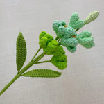 décoration intérieure multicolore fleurs tricotées artisanale jaune vert rose blanc violet tricot