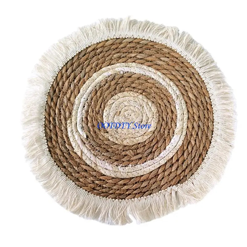 assiettes paille naturel beige vert clair tissage traditionnel franges blanches rustique boho chic