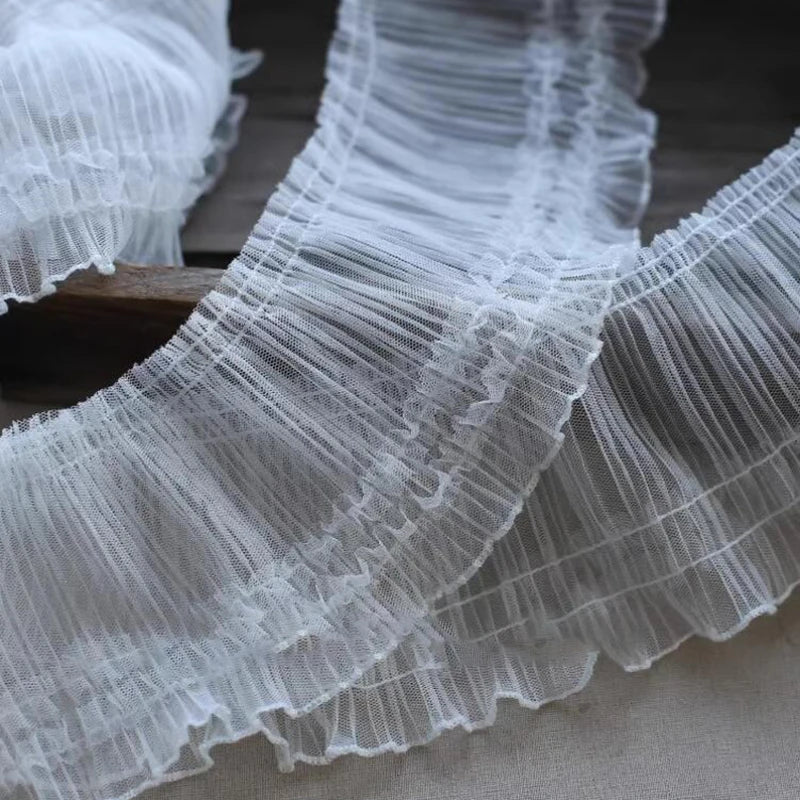 tissu dentelle noir blanc plissé franges transparent couture robe rideau accessoire vintage décoration écologique