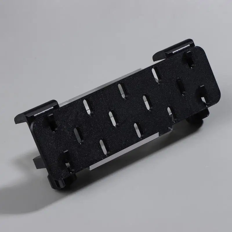 support mural blanc noir clips magnétiques grille perforations outils organisation pratique fonctionnel