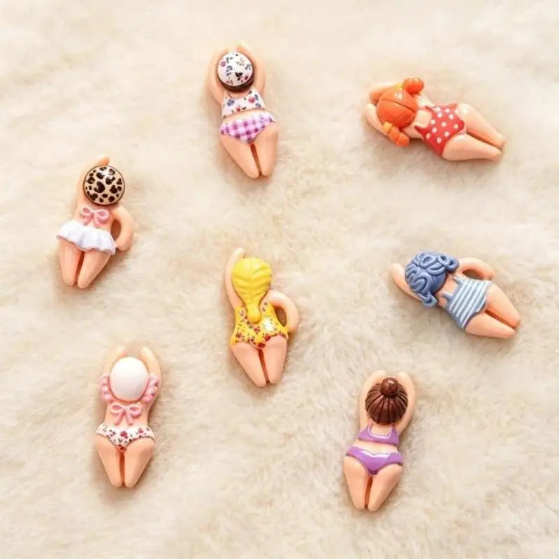 figurines résine personnes allongées peau claire vêtements colorés rayures pois léopard cartoon bijoux diy
