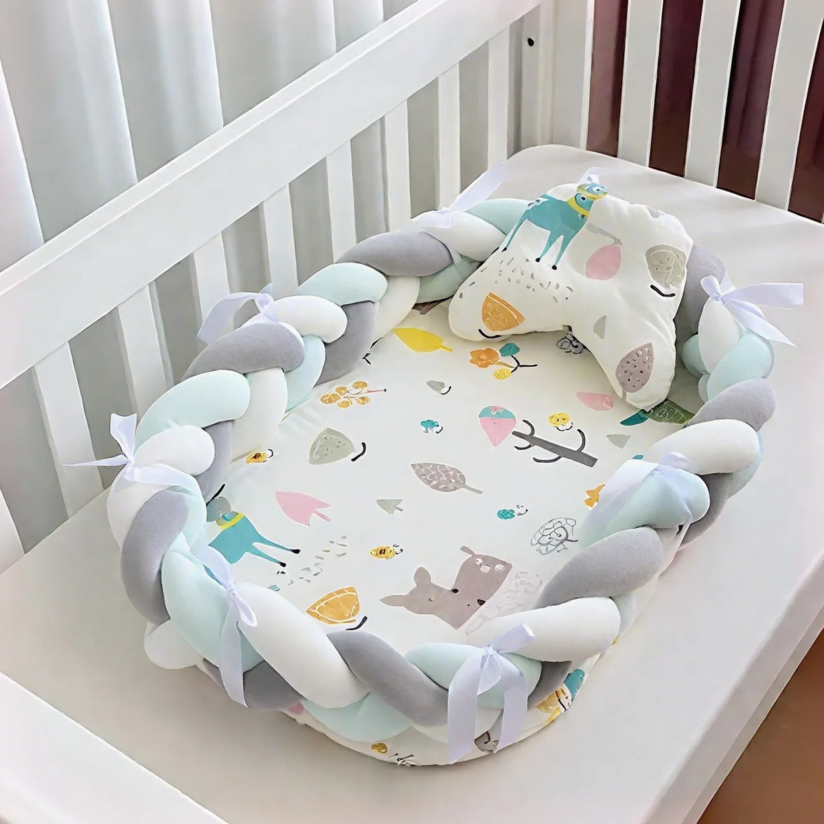 nid d'ange bébé bleu rose blanc étoiles nuages douillet tressé sécurité couches