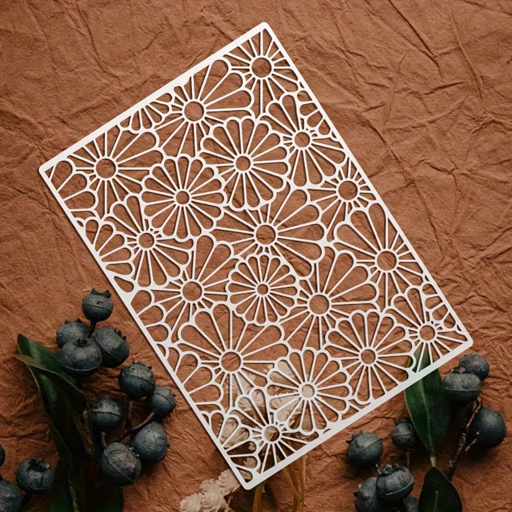 pochoirs stencil fleurs stylisées blanc artisanal decoratif peinture murale scrapbooking coloriage gaufrage album cartes