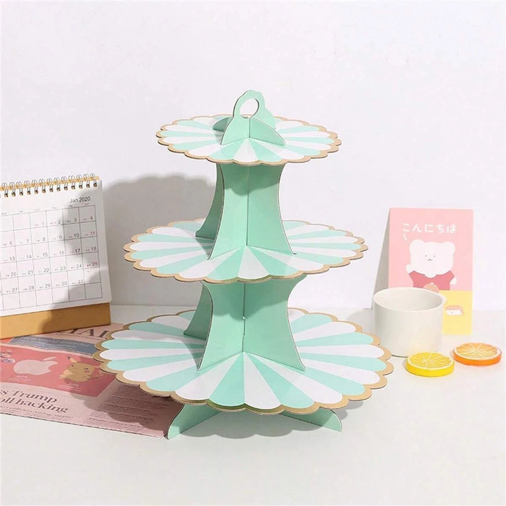 support gâteaux trois étages rayures horizontales jaune rose vert moderne anniversaire mariage événement festive