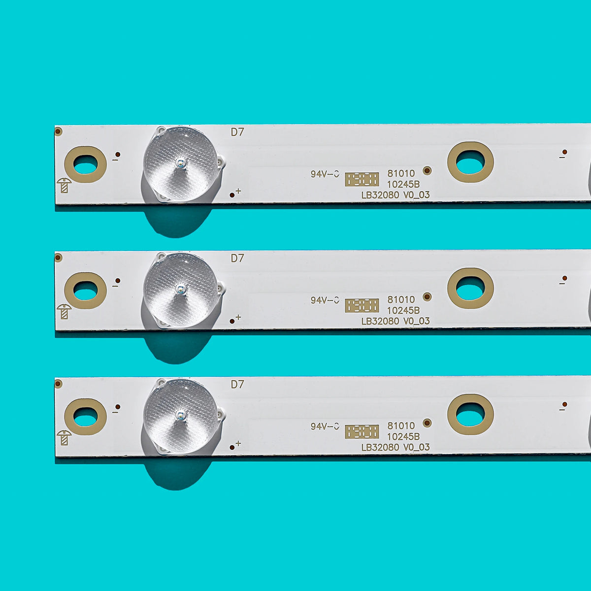 bande lumineuse led argentée moderne connecteurs électriques 3v plat lisse opaques