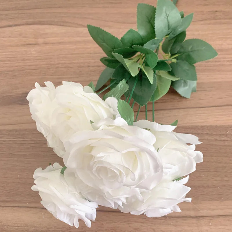 bouquet roses artificielles blanc décoration intérieure classique mariage anniversaire baby shower