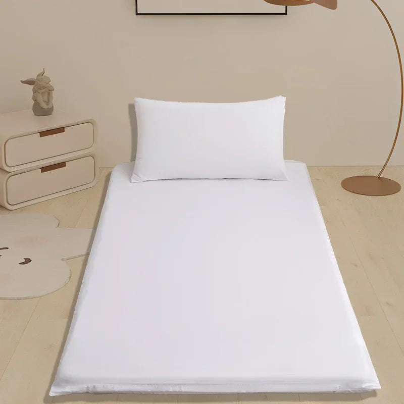 protège matelas blanc anti acariens zippé anti bactéries perméable l'air polyester moderne