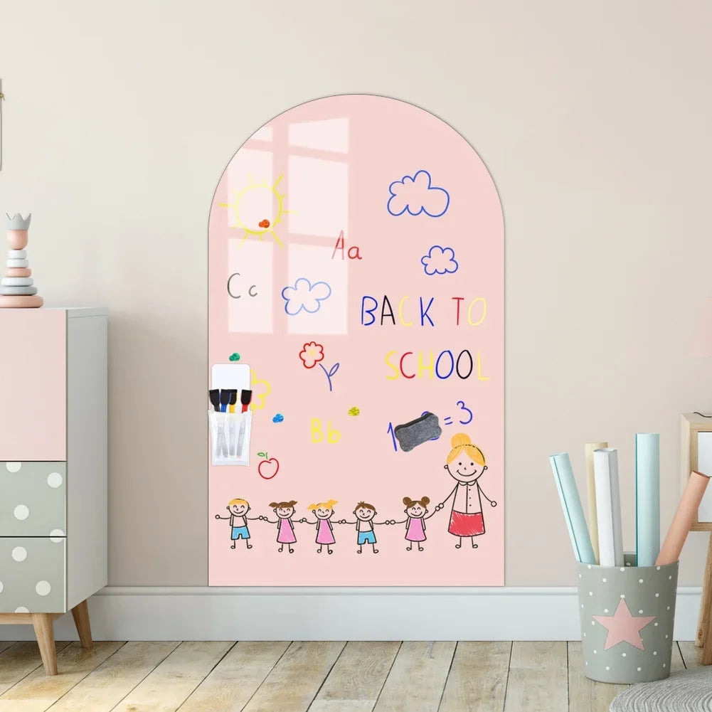 tableau blanc effaçable arche enfants motif scolaire feutres couleurs moderne adhésif gris rose vert