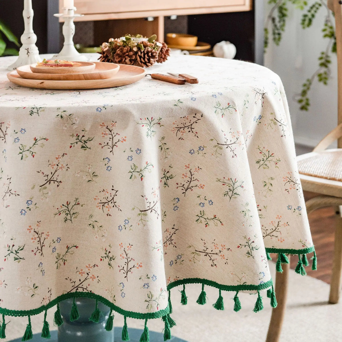 nappe ronde fleur motif floral franges rustique table decoration naturelle vintage chambre mariage