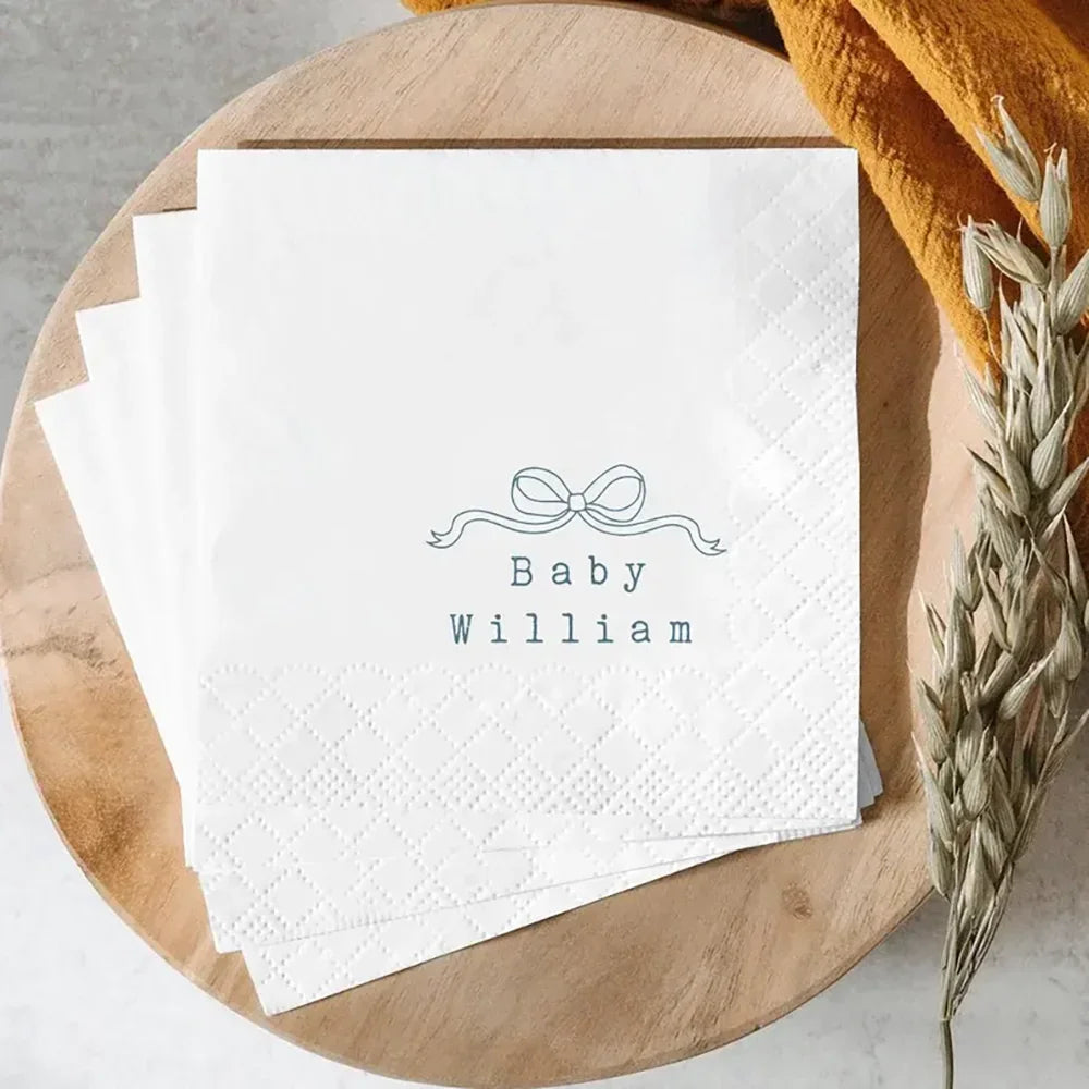 serviettes papier mariage anniversaire baby shower decoration table blanc bleu ruban texte fleurs couverts