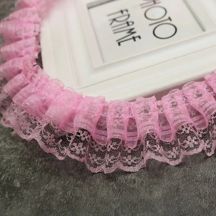ruban dentelle fine rose clair rouge bleu clair vintage romantique fronces polyester 4.5cm