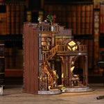 miniature bibliothèque bois vintage livres vases fleur lampe fauteuil escalier