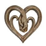 sculpture bois coeur mains entrelacées brun clair art contemporain décoration murale artisanat