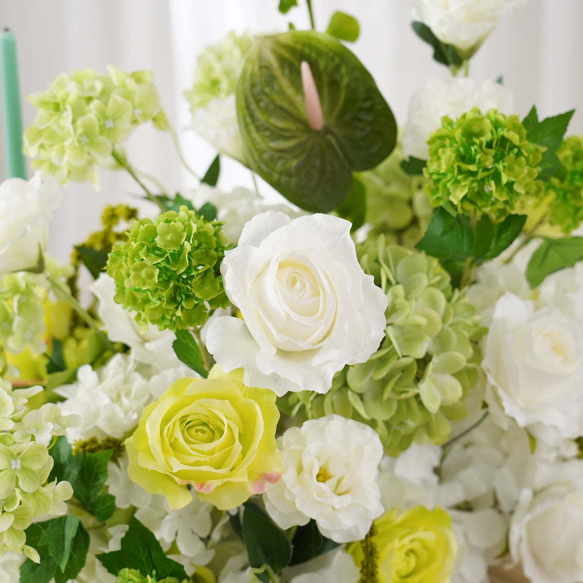 décoration mariage table rose blanche verte anniversaire événement romantique champêtre élégante