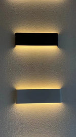 applique murale led ip65 étanche 6w 12w noir blanc contemporaine fixée adhésif
