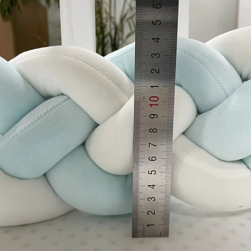 coussin lit bébé violet rose blanc gris coton tissé braid moderne doux 1m 2m