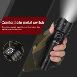 lampe torche rechargeable led noire intense 6000k 3800lm durable outdoor camping fishing
