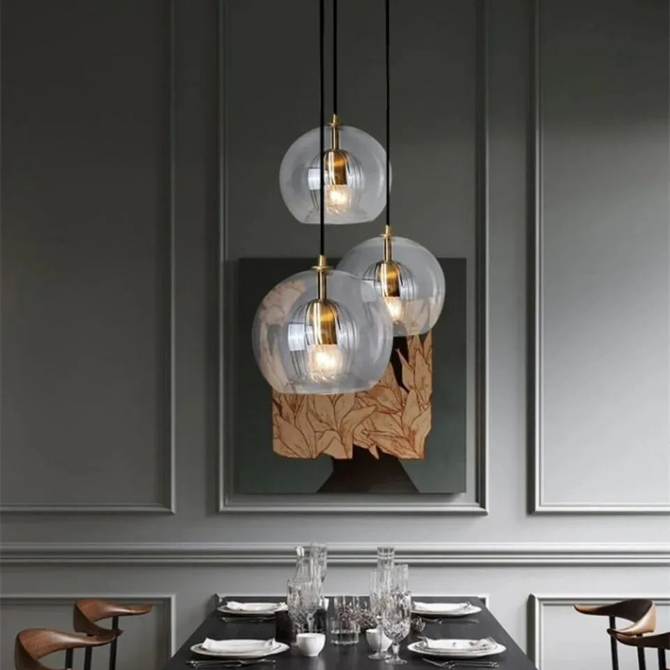 suspension lumineuse moderne transparent doré rayures verticales câble noir ampoules