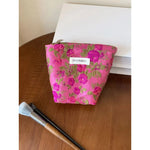 Sac cosmétique toile motif fleurs rose feuilles vertes moderne élégant fermeture glissière dorée rose