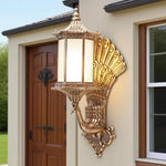lampe murale dorée classique ornements sculptés coquille plume fixations murales éclairage maison baroque