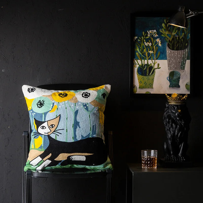 coussin abstrait brodé chats fleurs moderne linge coton bleu orange noir blanc vert marron