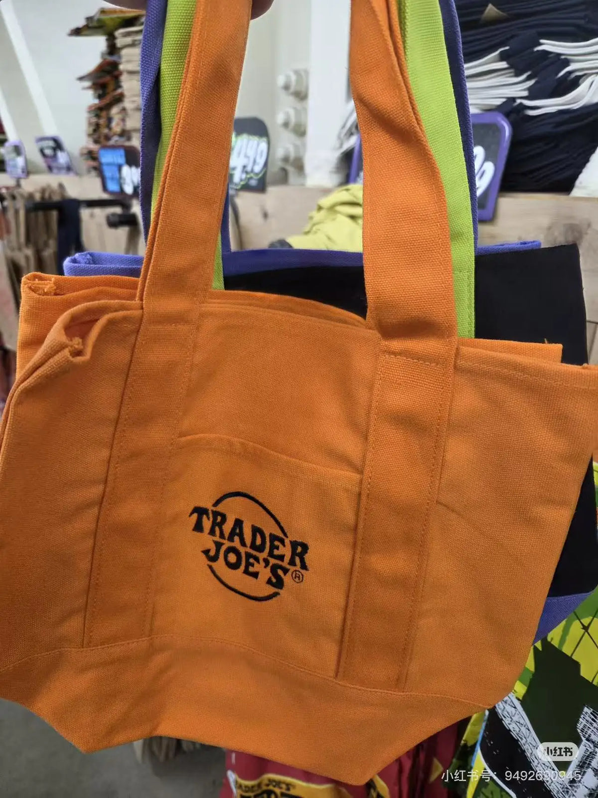 sac main réutilisable toile orange violet noir vert moderne poignées détachables étiquette logo sac