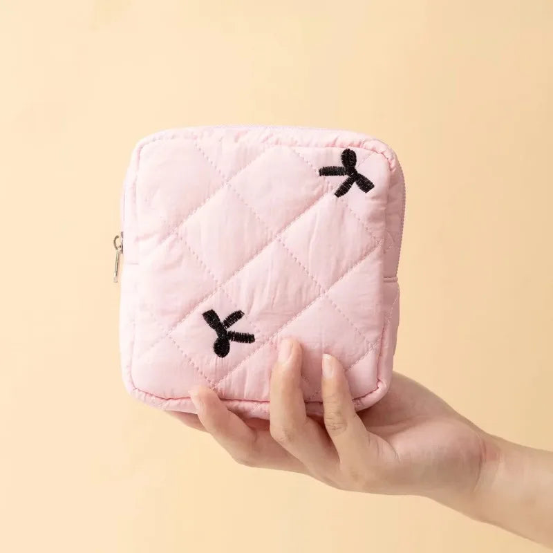Sac cosmétiques polyestère noir blanc rose bleu cuir mat fermeture glissière poudre compacte brosse