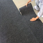 tapis adhésif gris texture tissée antidérapant moderne intérieur maison cuisine salle bain