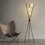 lampe sol moderne noir verre dépoli sources lumineuses 10 15 mètres carrés