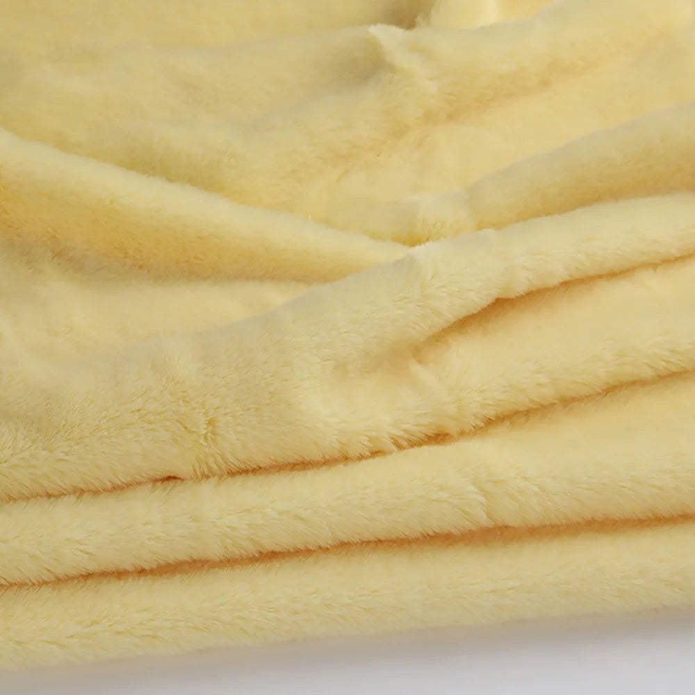 tissu fourrure douce peluche classique 50x50cm bleu marron gris beige rose vert blanc