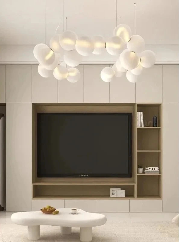 suspension lumineuse moderne blanc boules sphériques opacité câbles suspendus led élégante salon décoration maison