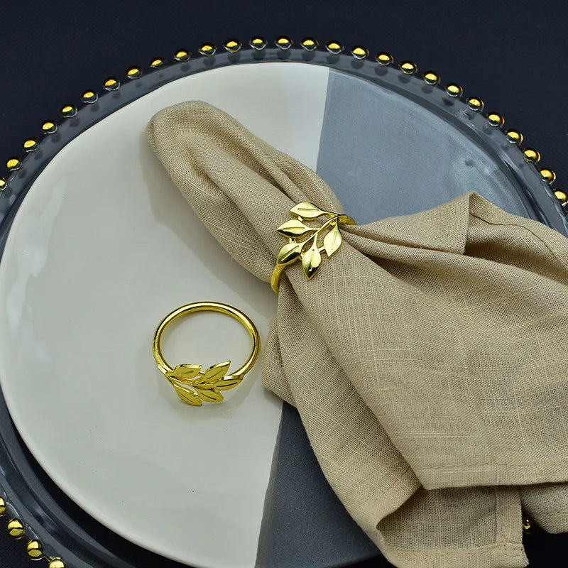 anneaux serviette feuilles or argent rose gold moderne élégants décoration table mariage noël