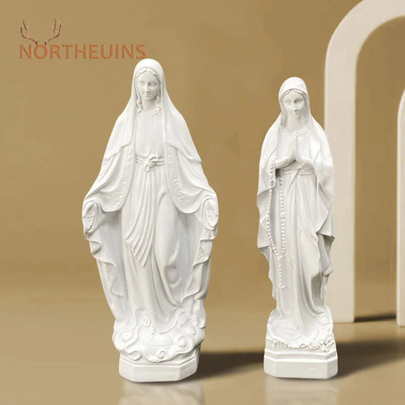 statue vierge marie résine blanche draperies rosier cœur décoration religieuse classique maison