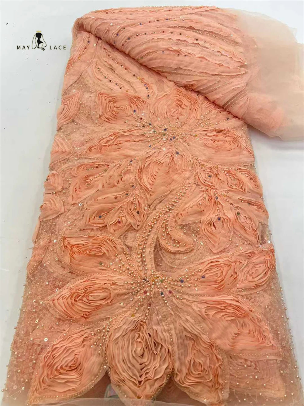 dentelle africaine brodée fleurs sequins bleu blanc vert orange translucide mariage