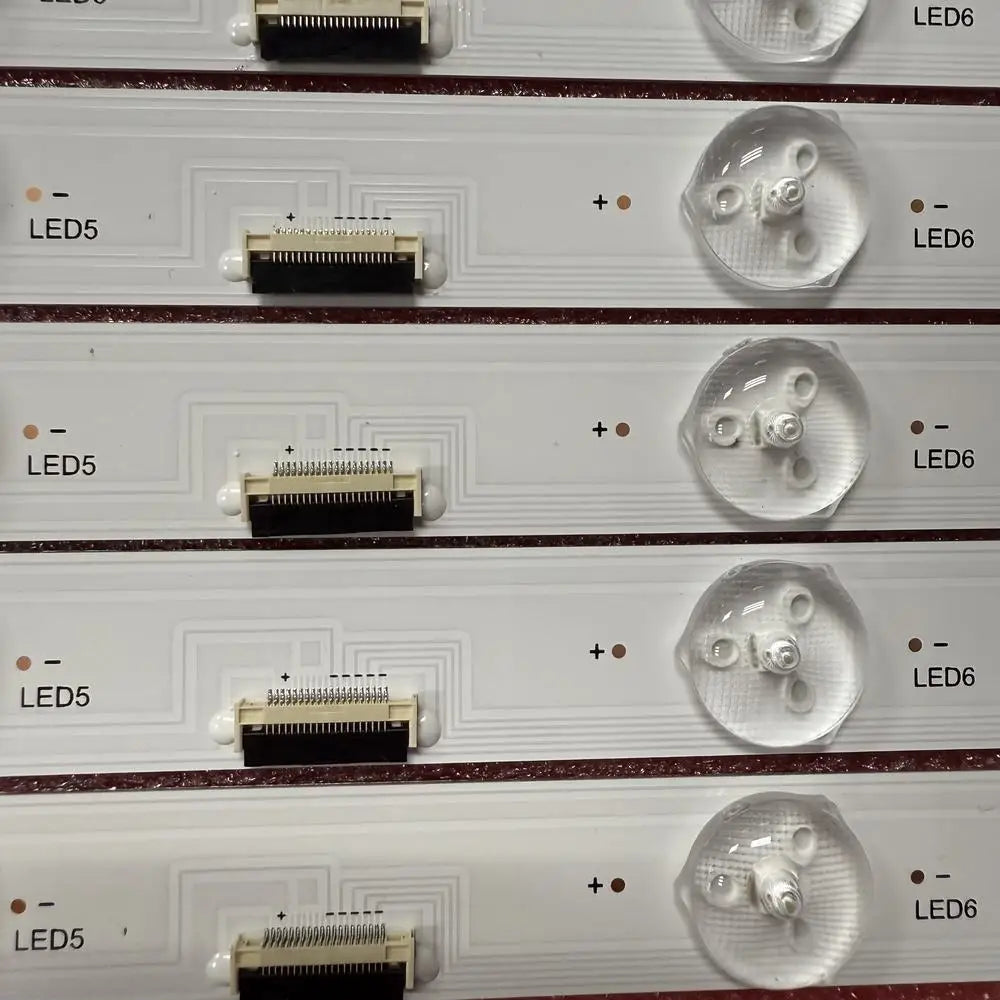 bande led argentée modernes connecteurs ccb55 salon technologie fixations éclairage durable