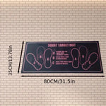 tapis squat antidérapants couleurs noire rose verte jaune silhouettes pieds imprimées texture mate usage