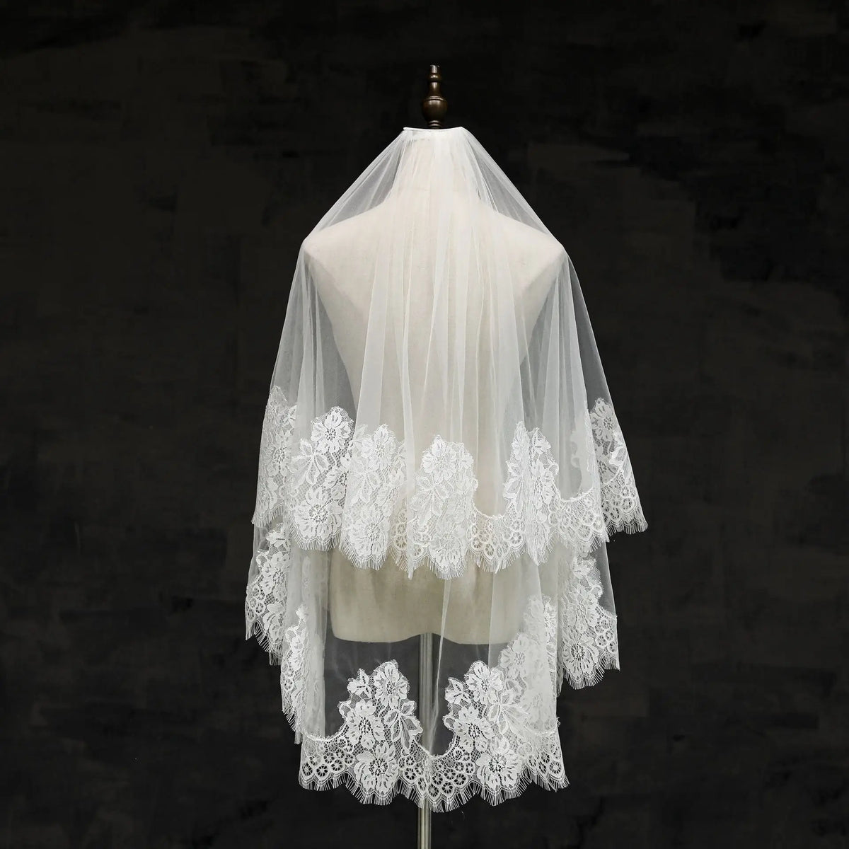 voile mariée blanc broderie florale classique bord appliqué monocouche polyvalent simple longueur épaule femme