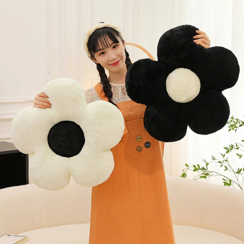 coussin fleuri doux blanc noir pelucheux moderne décoration canapé siège chambre lit