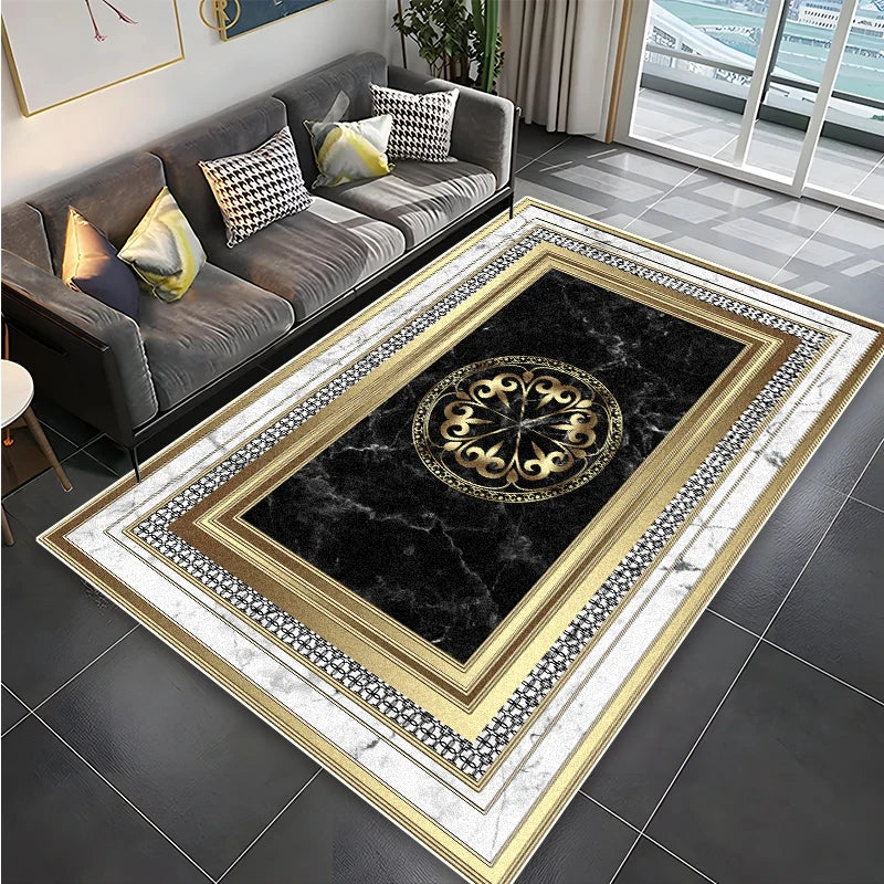 Un tapis de luxe avec un motif ornemental doré sur un fond noir et blanc, créant une ambiance élégante et raffinée dans ce salon moderne.