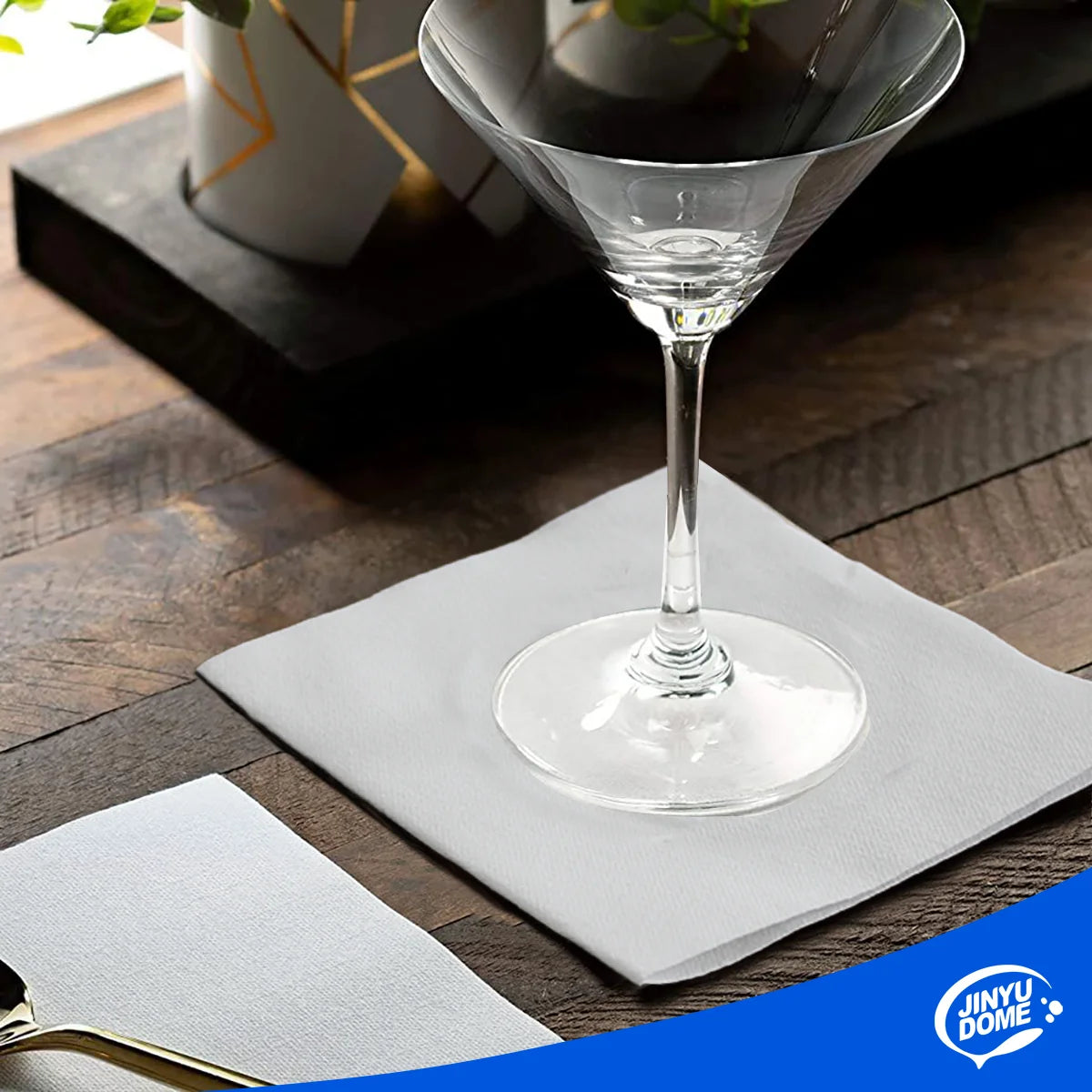 serviettes jetables blanches absorbantes modernes mariage événements bar cocktail