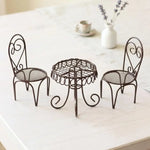 chaises table miniature métal grillagé vintage beige coussin serviette